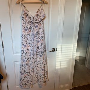 Women’s dress